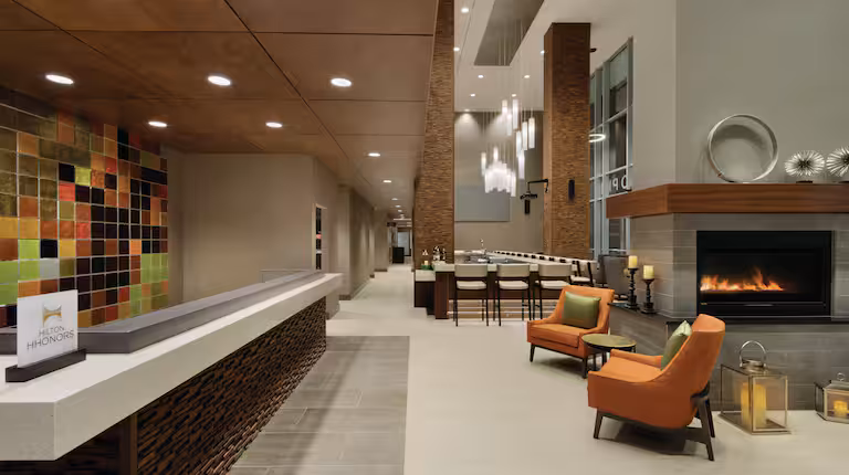 Embassy Suites by Hilton San Antonio Riverwalk Downtown Slide 2